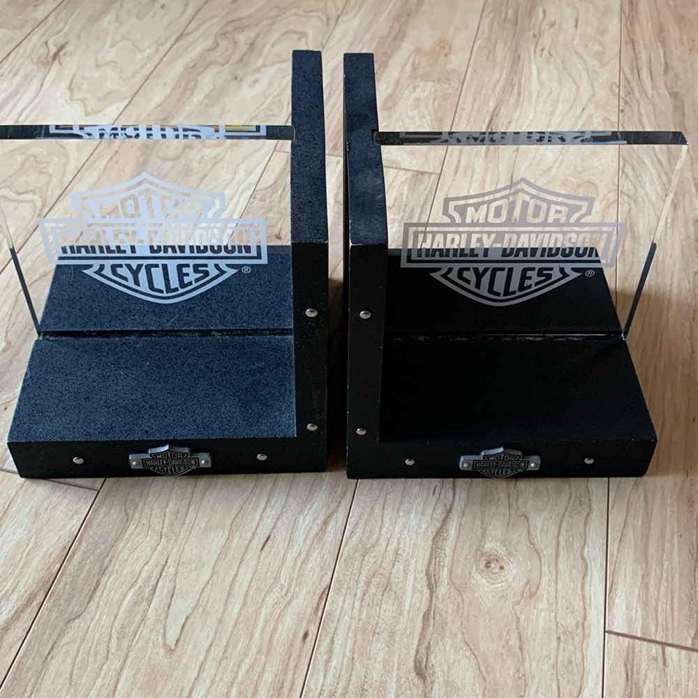 Harley Davidson set of bookends black and acrylic design - Picture 10 of 14